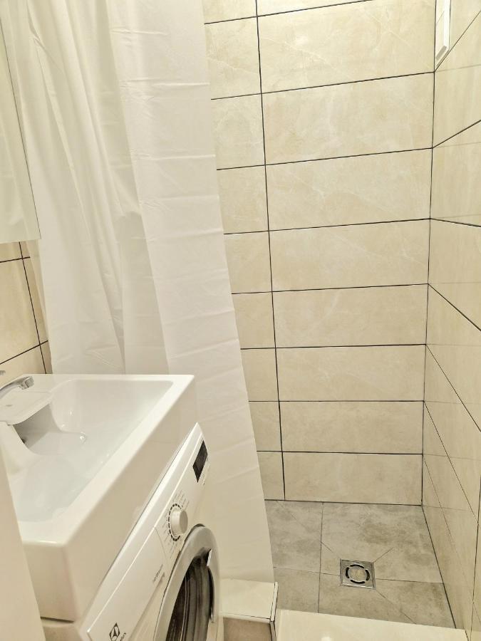 Apartamento Cozy Studio In Heart Of Old Town Vilna Exterior foto