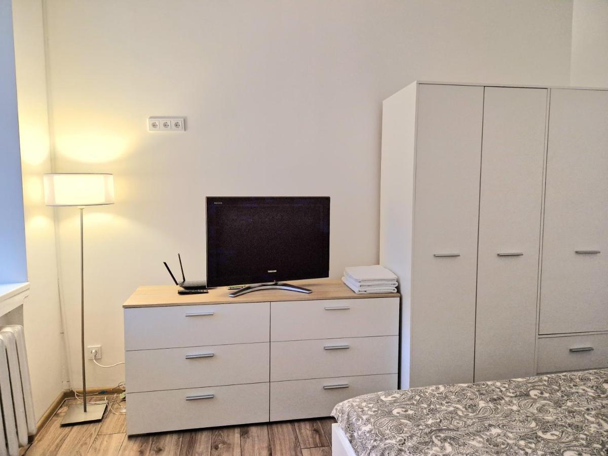 Apartamento Cozy Studio In Heart Of Old Town Vilna Exterior foto